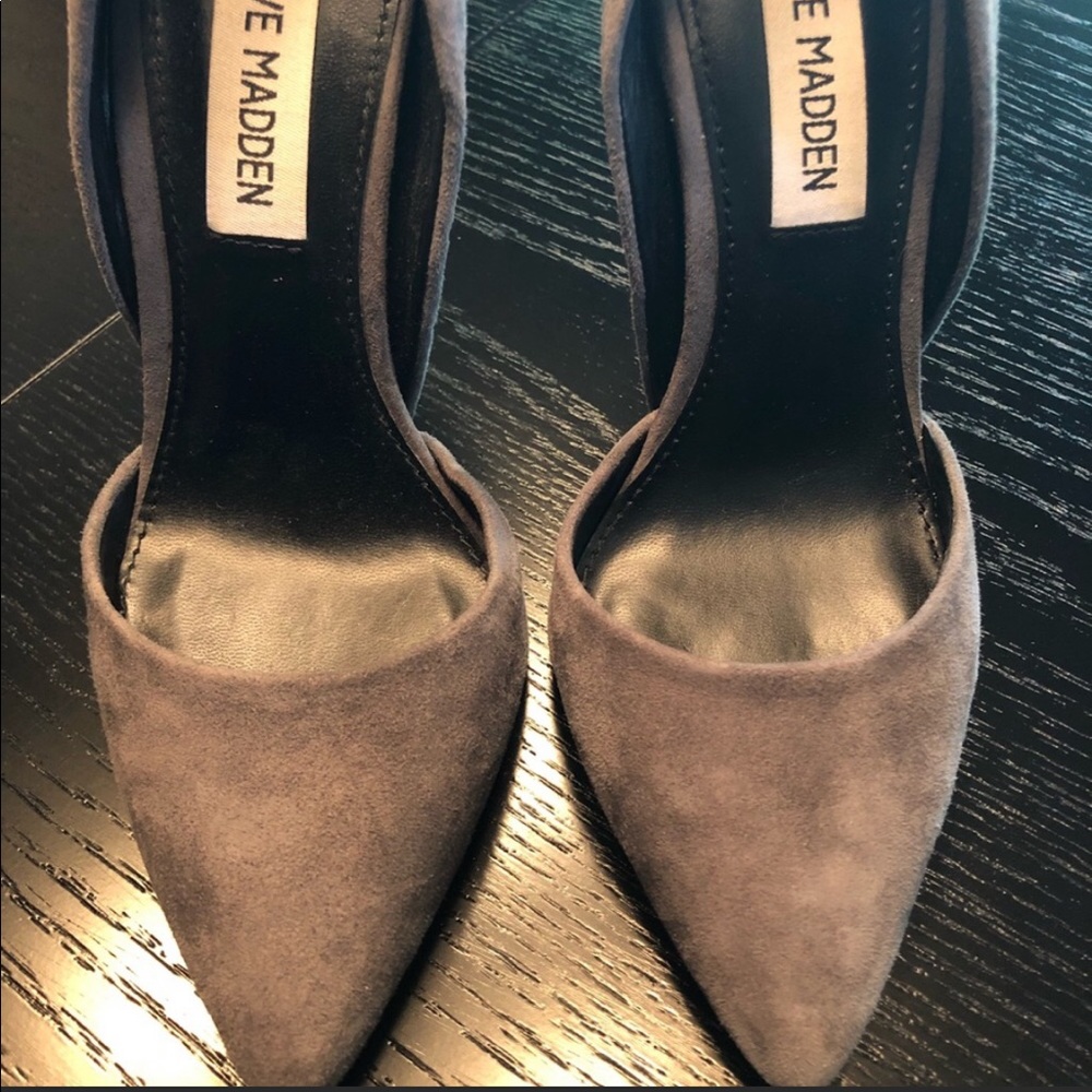 Steve Madden Charcoal Gray Pumps
